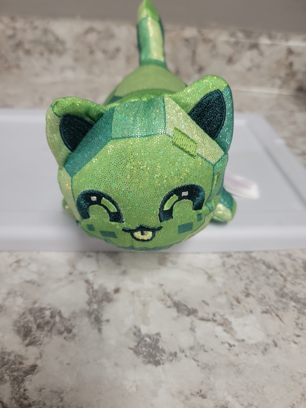 Aphmau MeeMeows Green Gem Crystal Cat Plush Sparkle 2023 Bonkers Toys 6"